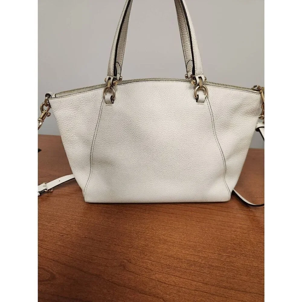 Coach A2054-79997(PF) pebbled leather prairie handbag in color chalk with should